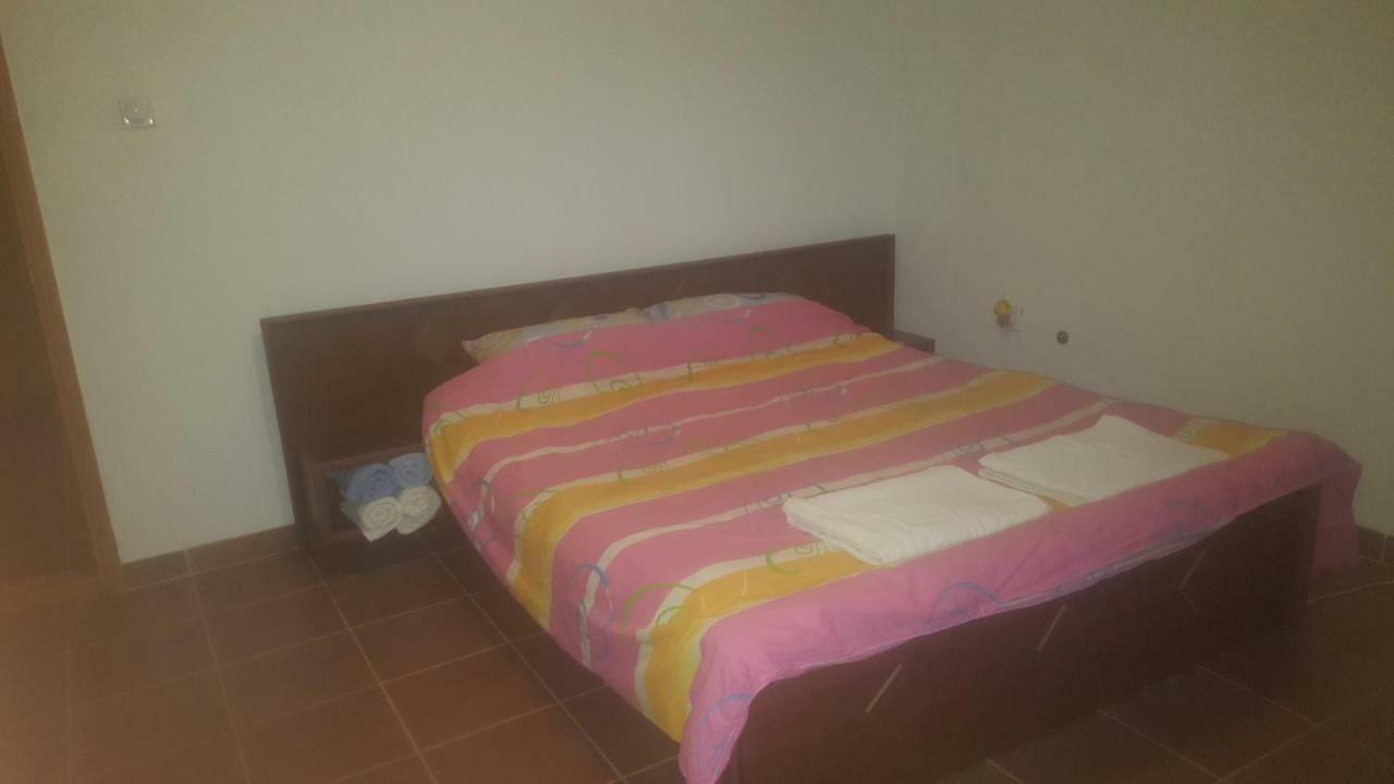 Aparthotel Darinka à Ulcinj Extérieur photo